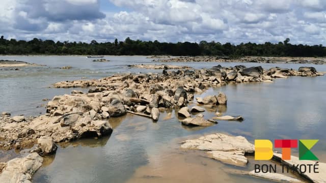 Le saut Hermina à Apatou, Apatou — photo 1