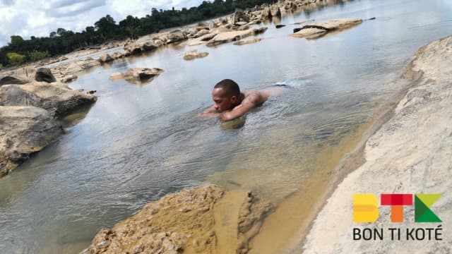Le saut Hermina à Apatou, Apatou — photo 3