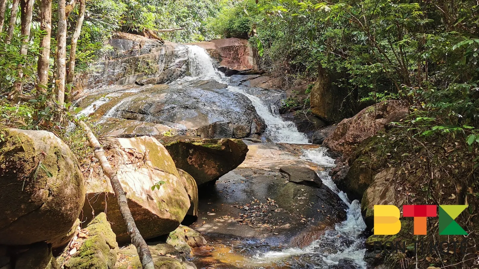 Crique Grégoire: Évasion Paradisiaque en Guyane, Sinnamary — photo 2