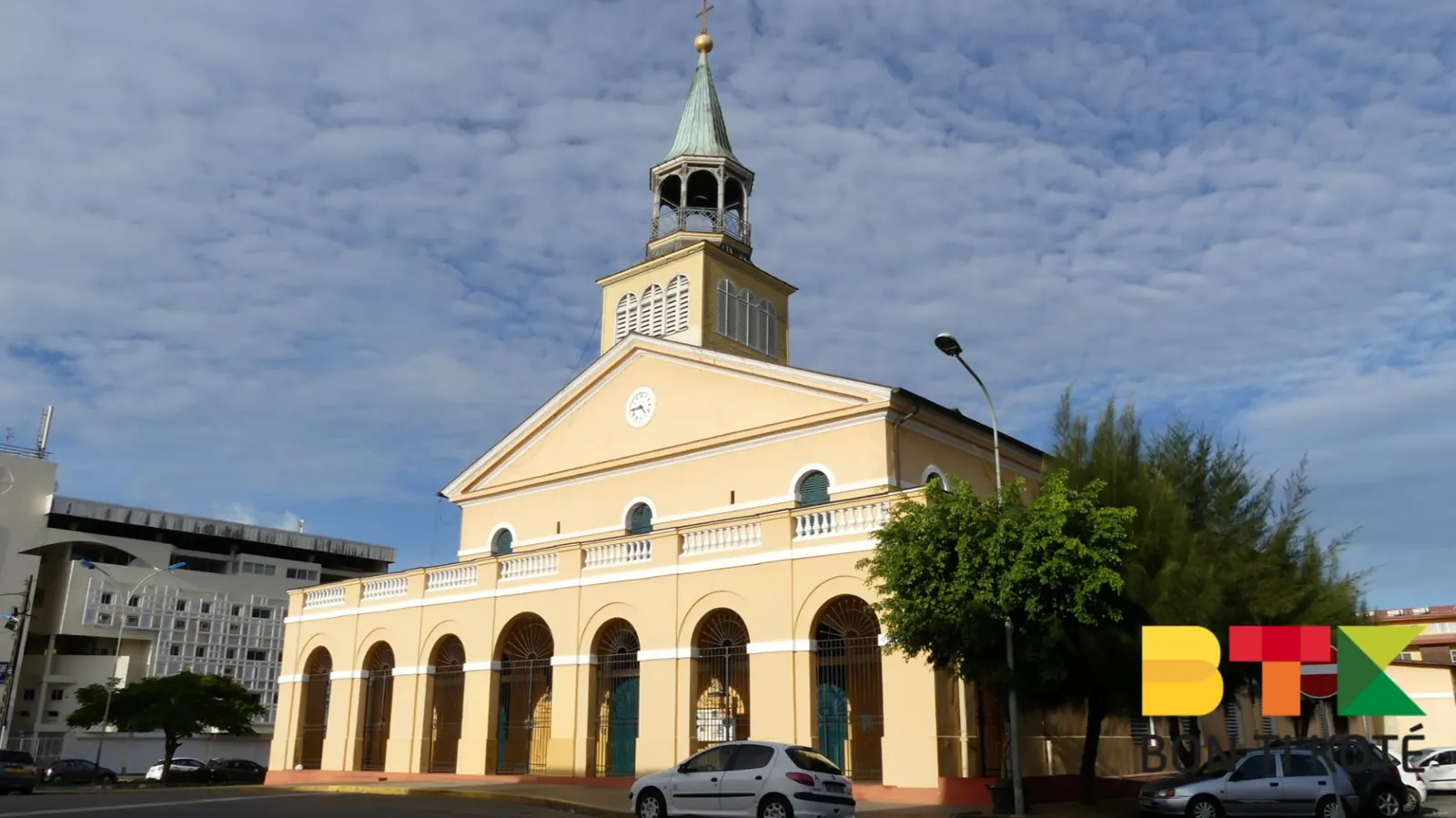Découvrez cathédrale Saint-Sauveur de Cayenne, Cayenne — photo 2