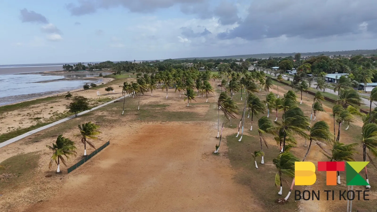 La Plage de la Cocoteraie à Kourou, Kourou — photo 3